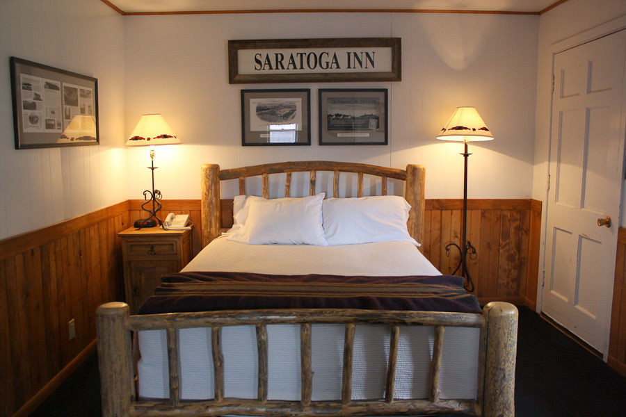 Saratoga Hot Springs Resort Room photo